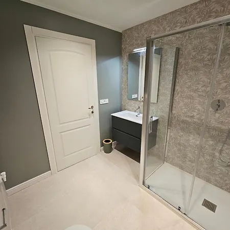 아파트 Turinet - In