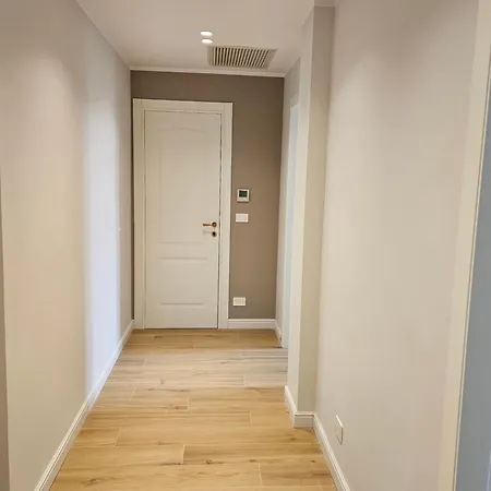 Turinet - In Apartment *